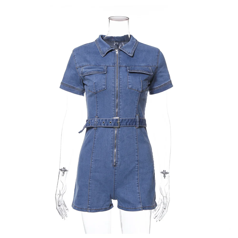 Женский джинсовый комбинезон с коротким рукавом и поясом на молнии спереди