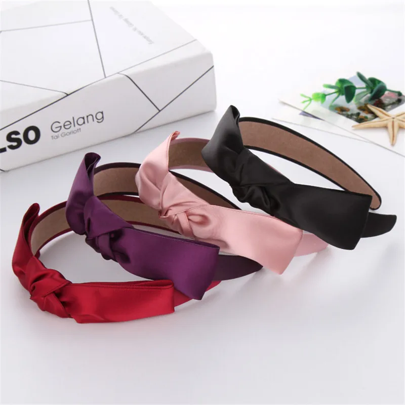Повязка для волос однотонная женская модный аксессуар на голову с большим бантом
