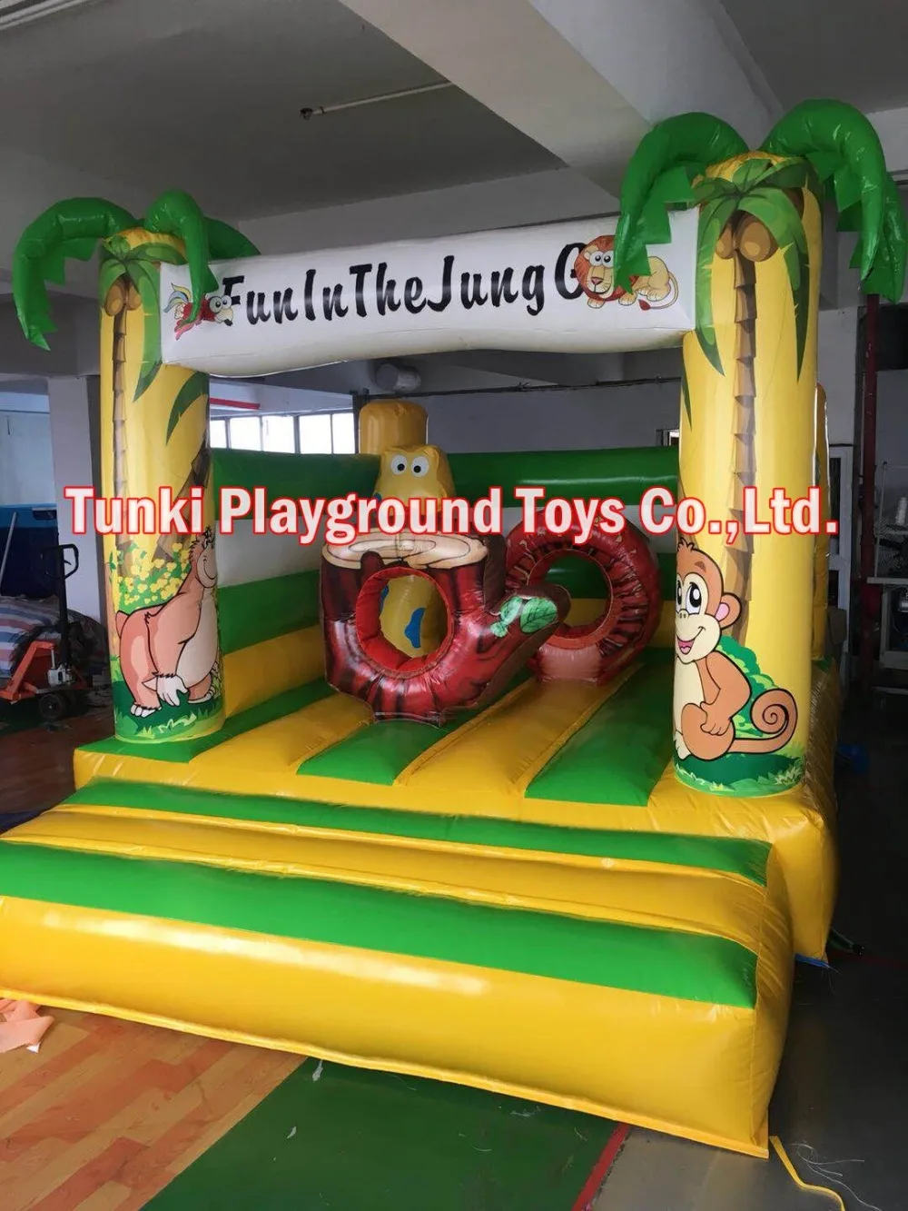 

FREE SHIPPING! inflatable jungle theme cartoon bouncy castle