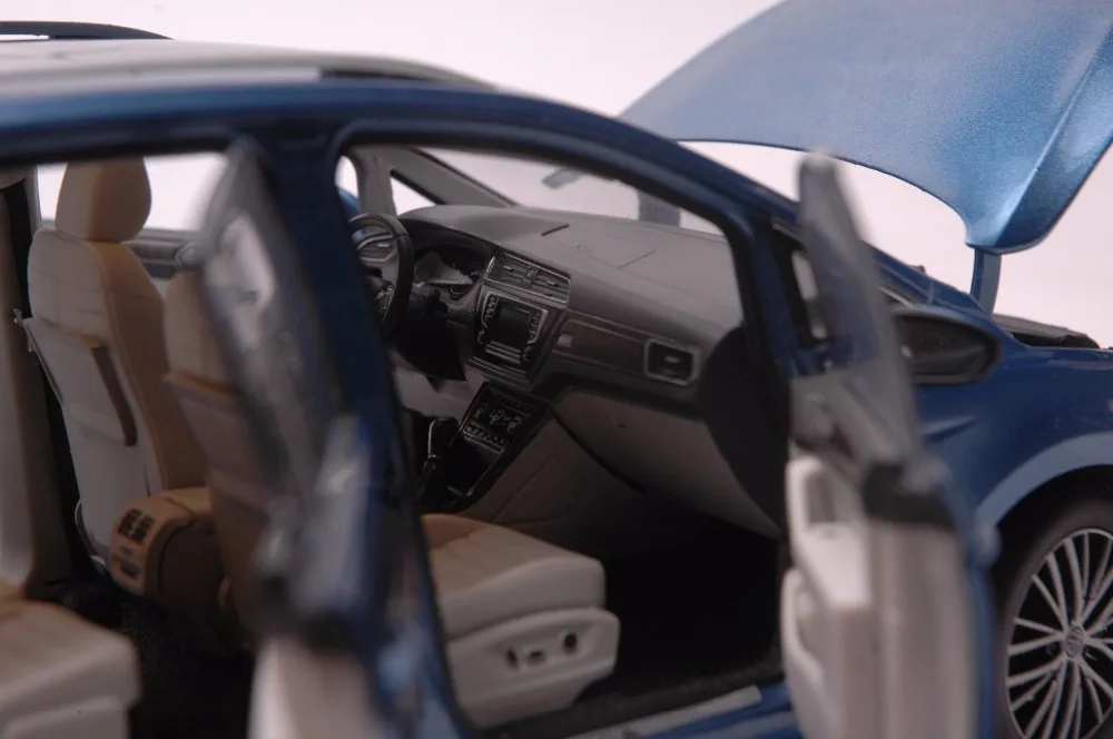 1:18 литая под давлением модель для Volkswagen VW все новые Touran L синий MPV игрушечный автомобиль миниатюрная Коллекция подарков
