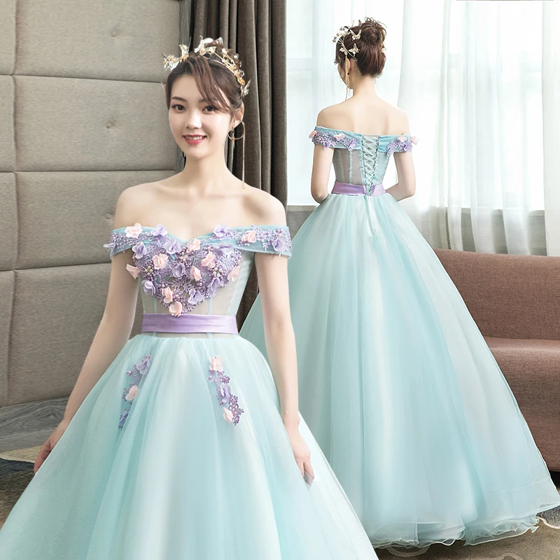 Платье с открытыми плечами и цветами из тюля|Платья на пятнадцатилетие| |