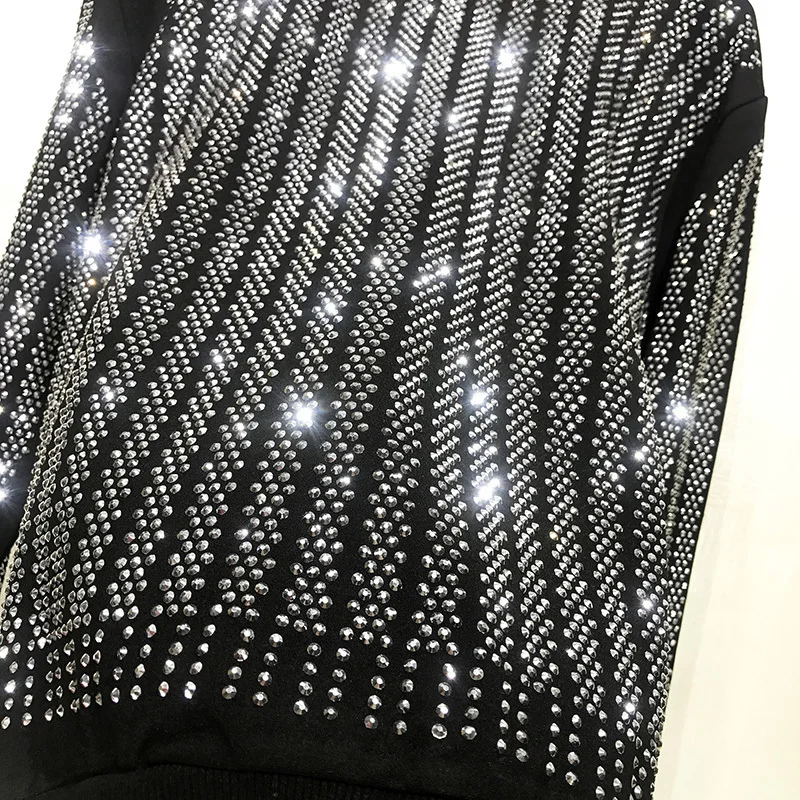 Мужской и женский полосатый пуловер со стразами с круглым вырезом длинным