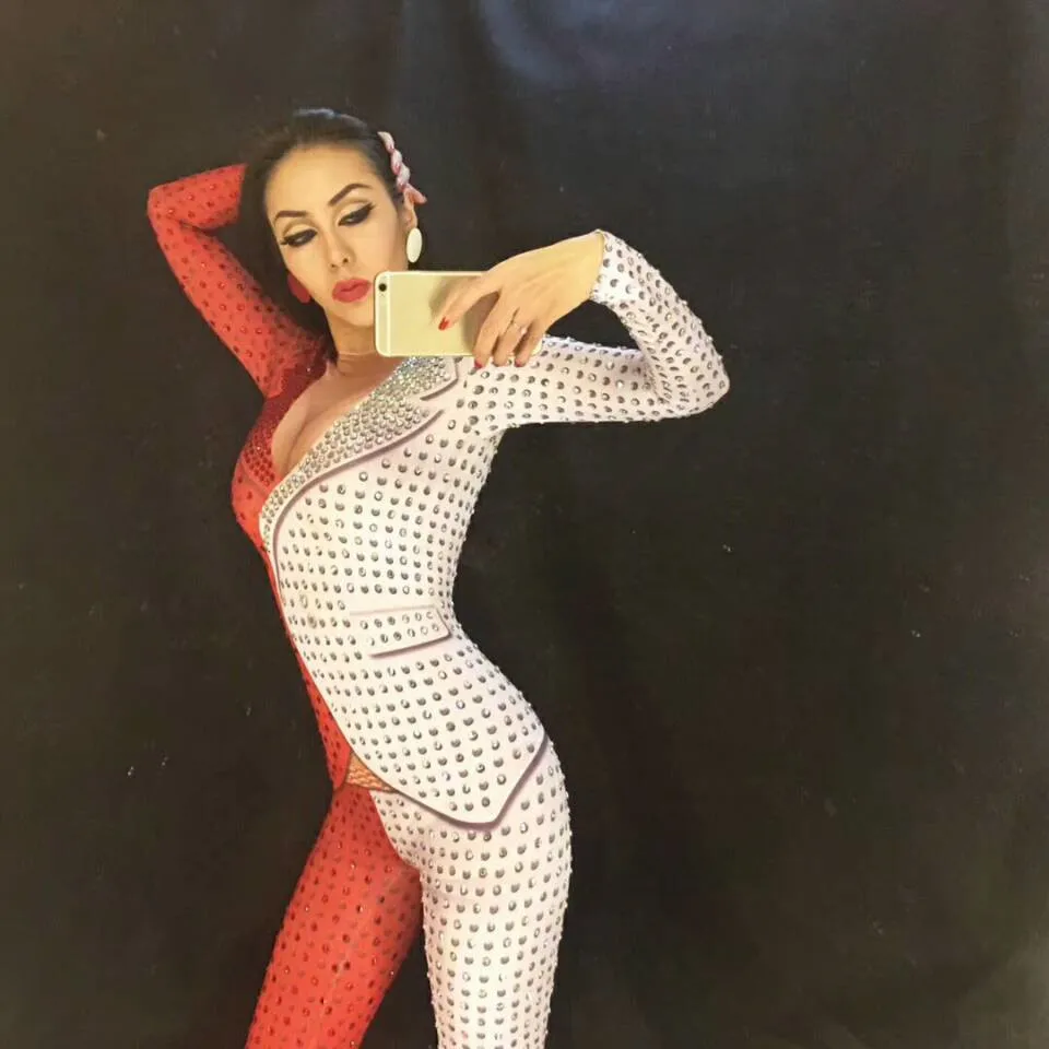 Женский красный и белый блестящий комбинезон со стразами певец трико