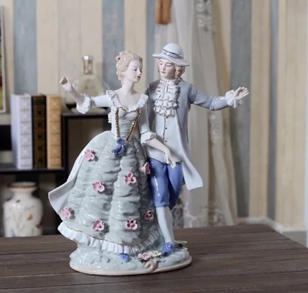 

Антикварная керамическая статуэтка пары ZHENGHAN