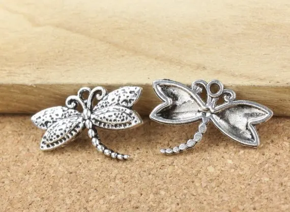 20 шт античный серебряный тон/с бронзовой филигранью под старину Стрекоза