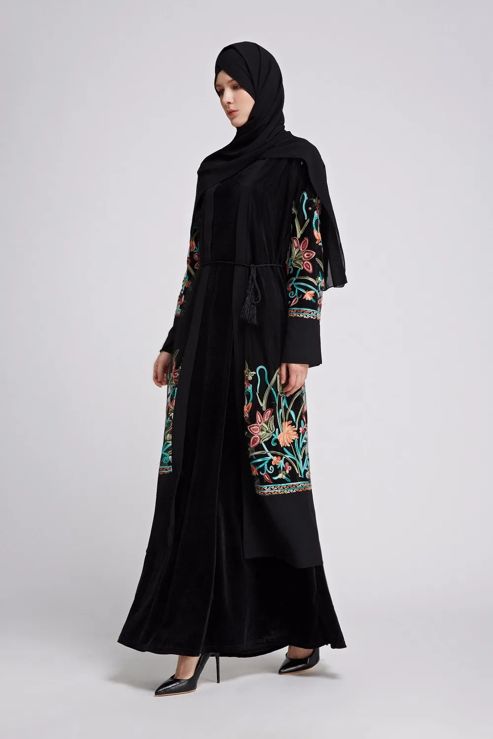Мусульманское длинное платье с вышивкой Abaya из пряжи цветочным рисунком кимоно
