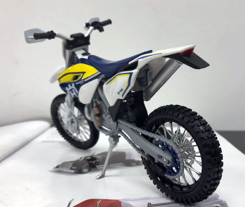 MAISTO 1/12 весы Италия Husqvarna FE 501 мотоцикл литья под давлением металлический модель