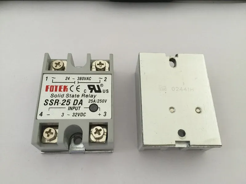 

1PCS SSR25DA SSR-25DA Manufacturer 25A ssr relay,input 3-32VDC output 24-380VAC