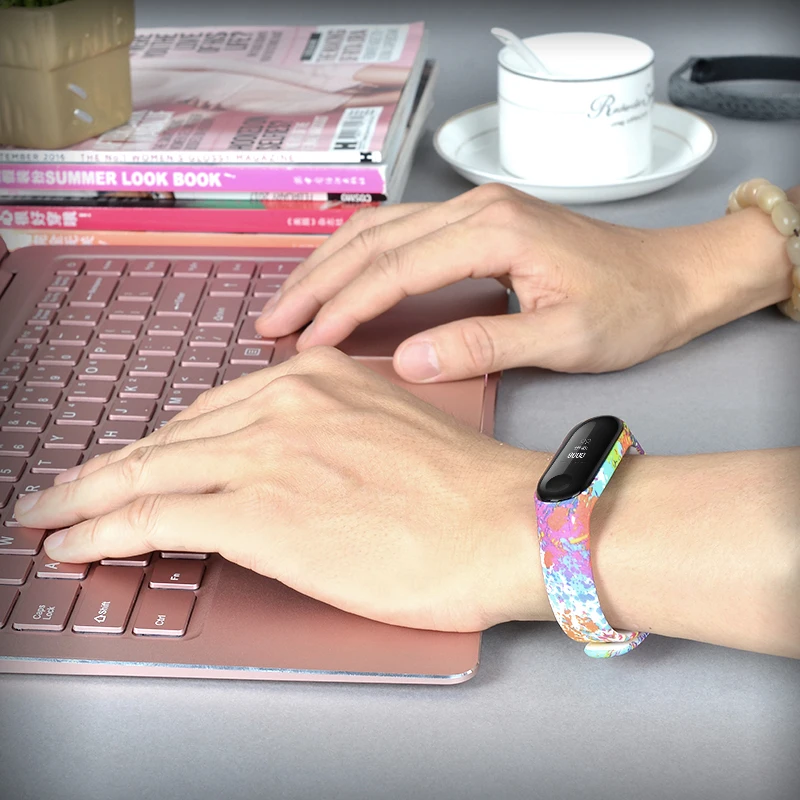 100 шт./упак. силиконовый чехол для спортивной камеры Xiao mi Band 3 ремешок mi band3 ремешок на запястье для Xiaomi mi Band 3 Напульсники Замена mi band 3 NFC Браслет
