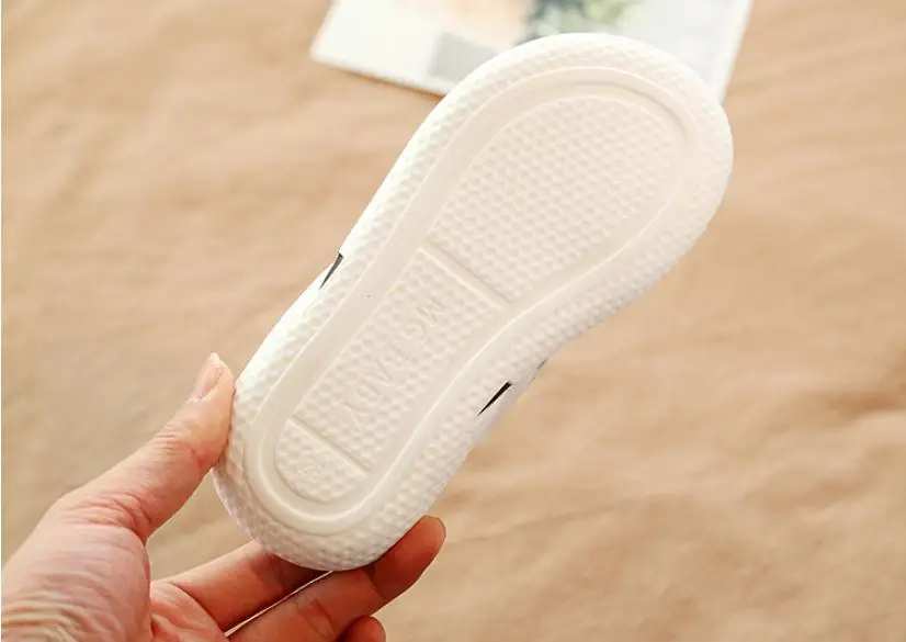 2019 новый летний Досуг Мальчики Пляжная обувь девушка нескользящая Мягкая