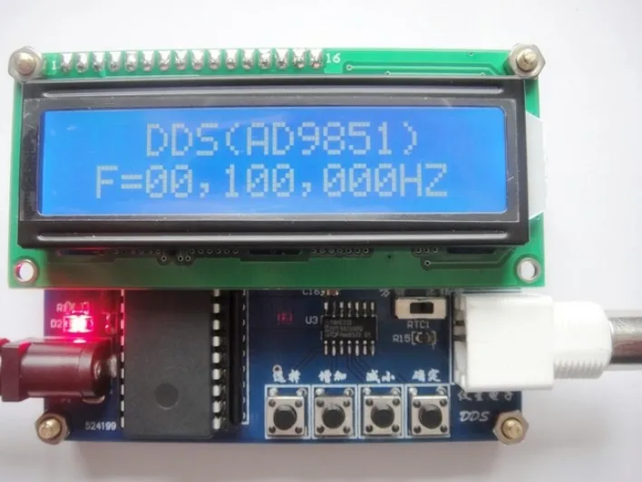 Бесплатная доставка 1x LCD AD9851 50 МГц функциональный генератор сигналов DDS Источник