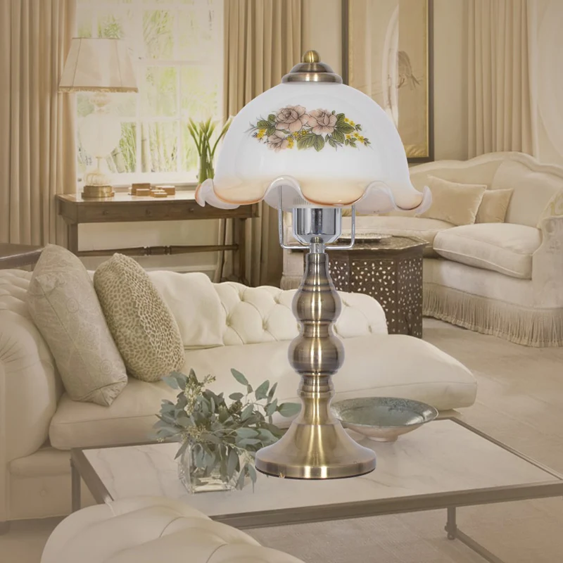 Настольная лампа в британском стиле ретро стеклянный навес с цветами для