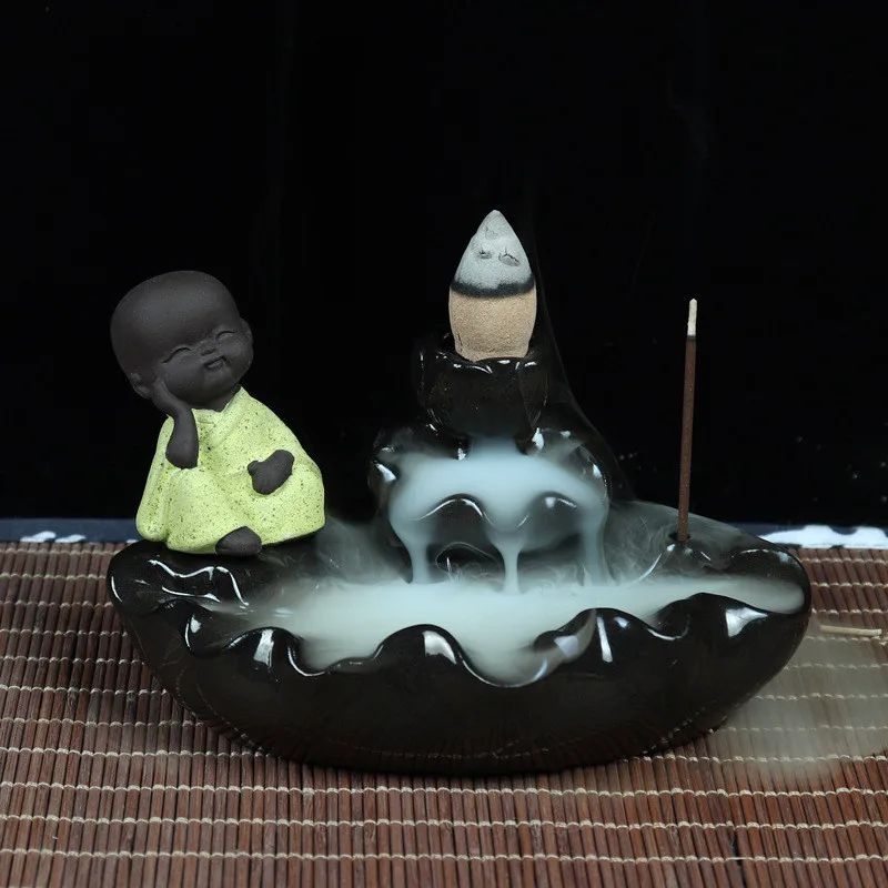 Анонимичность 20 шт благовоний конусов + горелка креативный маленький монах