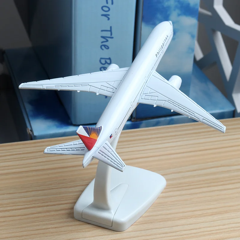 16 см Филиппины Boeing 777 модель самолета Модель из сплава B777 авиации литья под