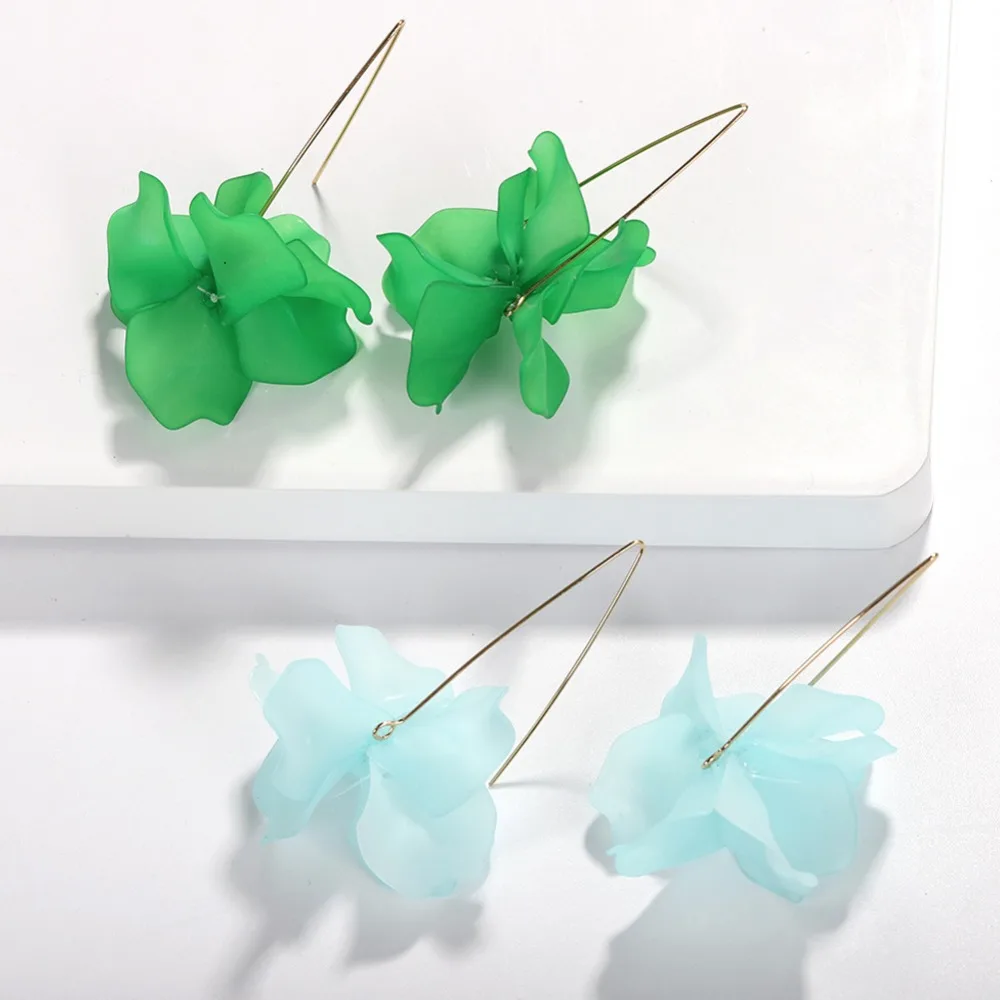 Модные длинные серьги из смолы в виде цветка лепестков гвоздики очаровательные