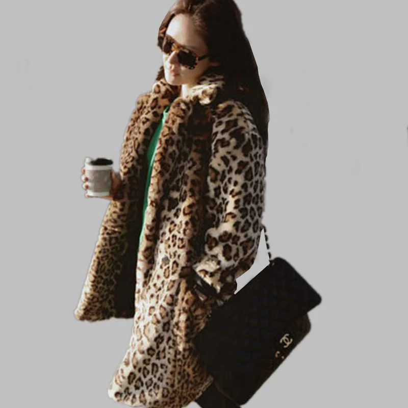 Леопардовая шуба длинными рукавами и двумя карманами длинное пальто женский - Фото №1