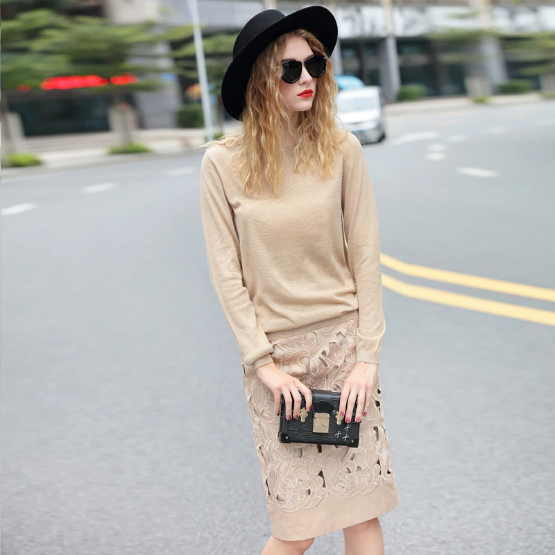 Женский трикотажный комплект из 2 предметов теплый свитер и прямая юбка