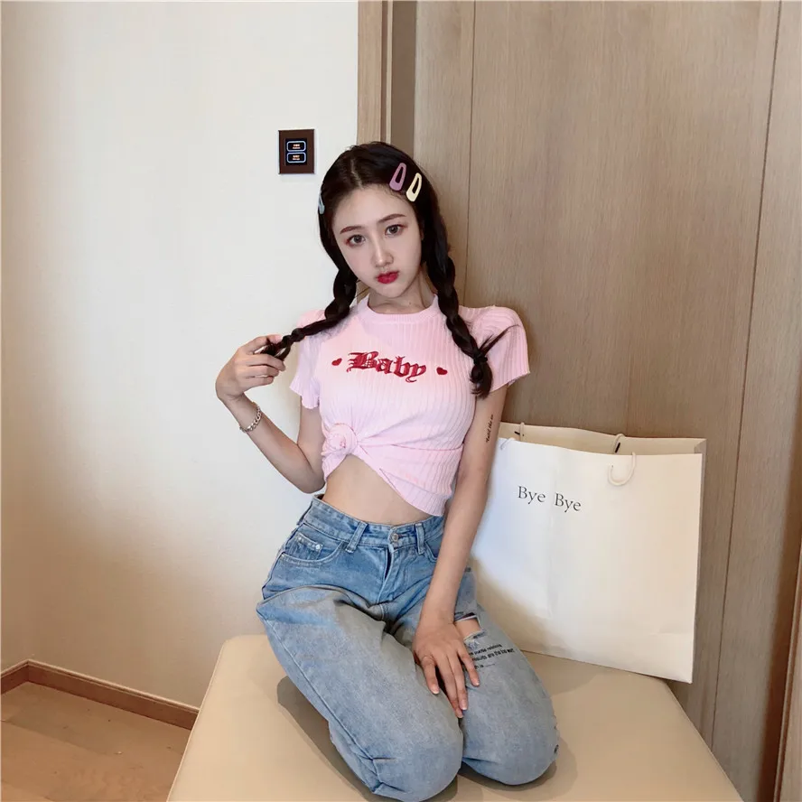 Трикотажные короткие футболки для женщин коллекция 2018 года тянущиеся тонкие