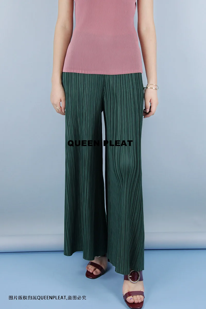 

pleated wide leg pants expansion pants clothing loose pleated pants fold trousers
