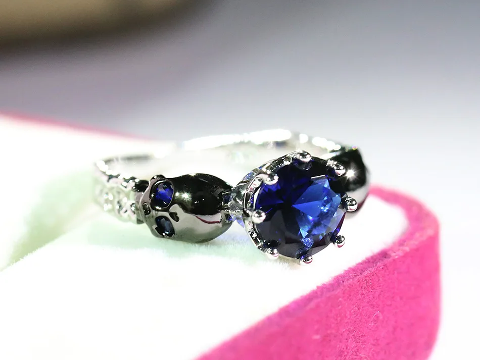 Hainon панк череп серебряного цвета кольцо амулеты Зеленый Красный Циркон Кольца