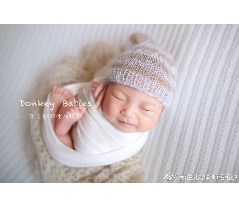 Мохеровая шапочка ручной работы для малышей вязаная крючком маленьких девочек