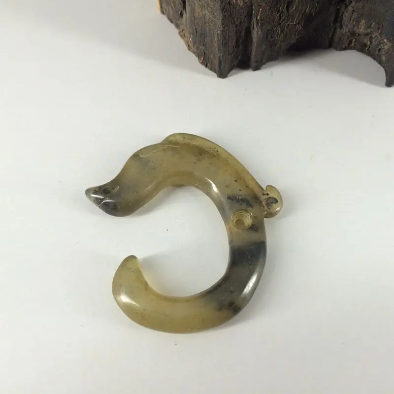 Китайский древний нефритовый чистый ручной резьбы подвеска в форме зверей| |