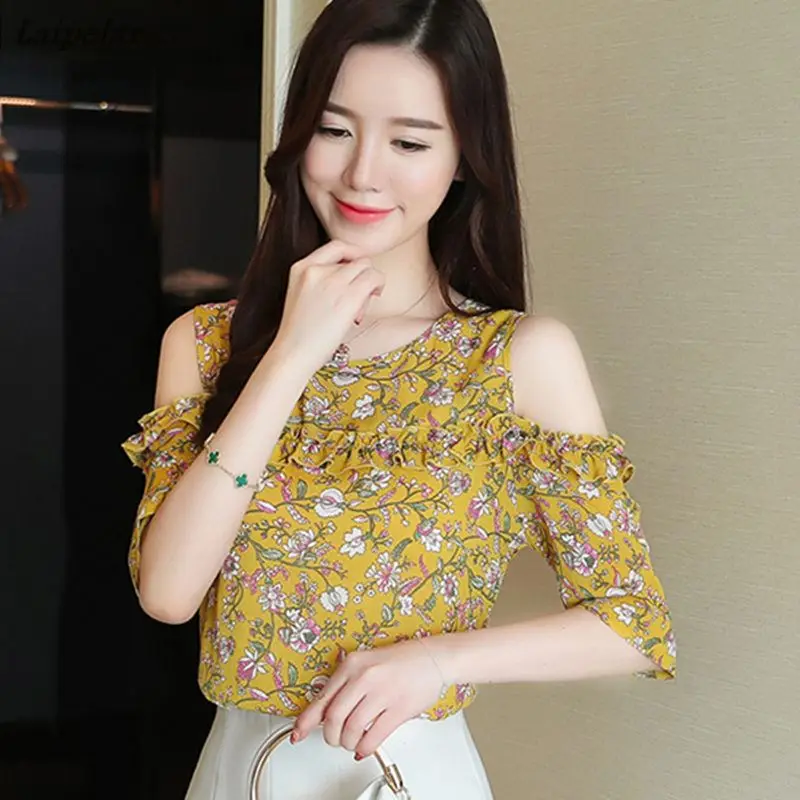 

Блузка женская с открытыми плечами, модный топ с цветочным принтом, Повседневная рубашка с коротким рукавом