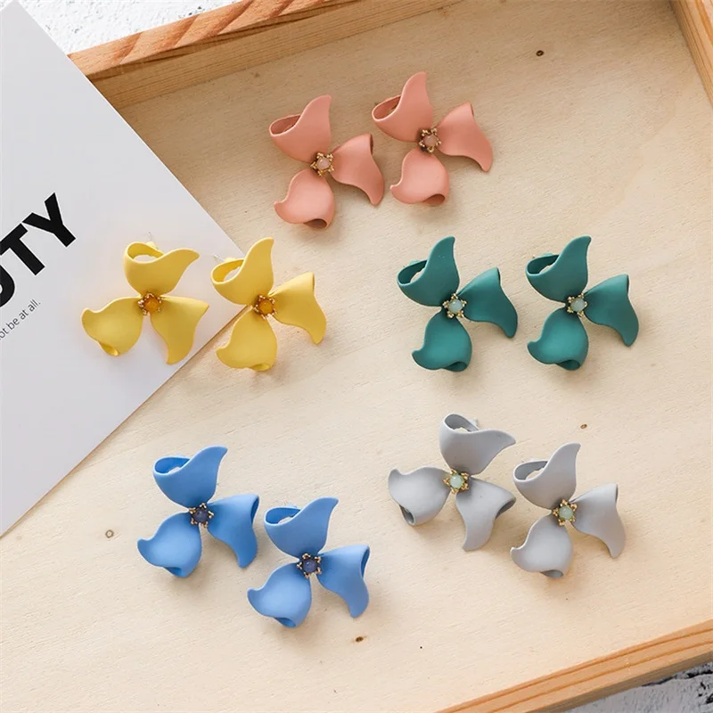 Корейские модные акриловые серьги растения цветы лепестки роз темперамент тренд