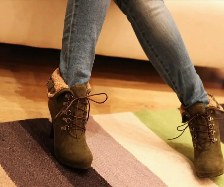 XingDeng/Женские Ботинки martin; botas femininas; мотоботы; большие размеры 34-43; зимние женские плюшевые ботильоны из флока на высоком каблуке