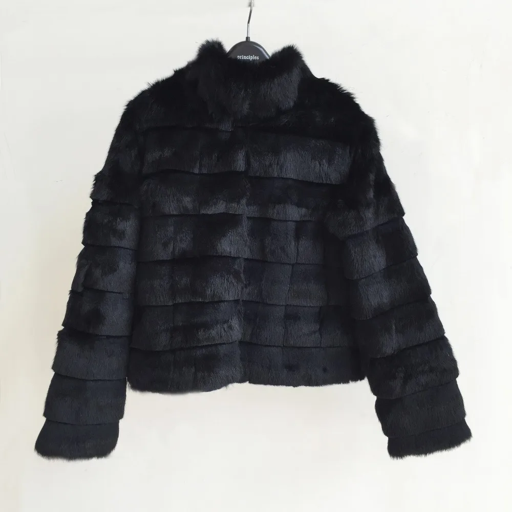 Зимняя безрукавка из натурального кроличьего меха с воротником стойкой|Шубы и