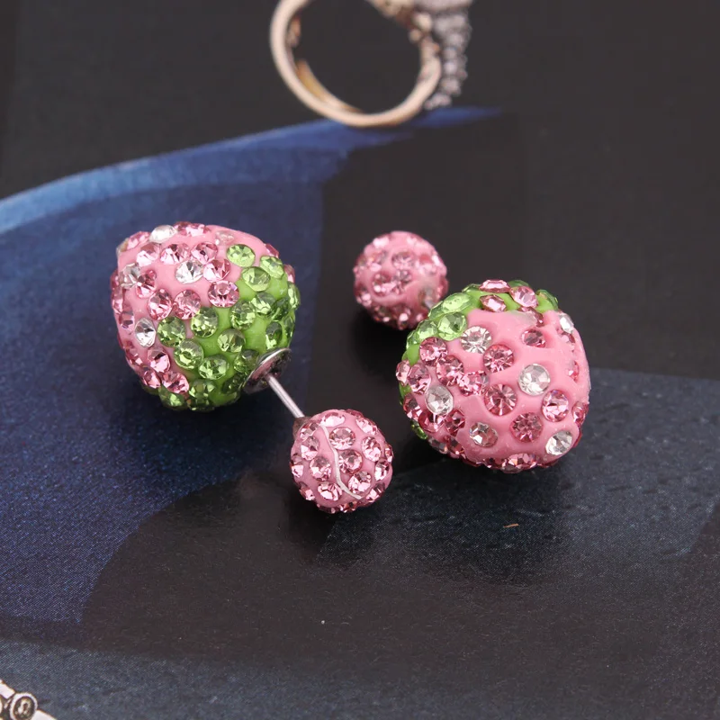 Женские серьги Шамбала с бусинами блестящие разноцветными кристаллами клубники