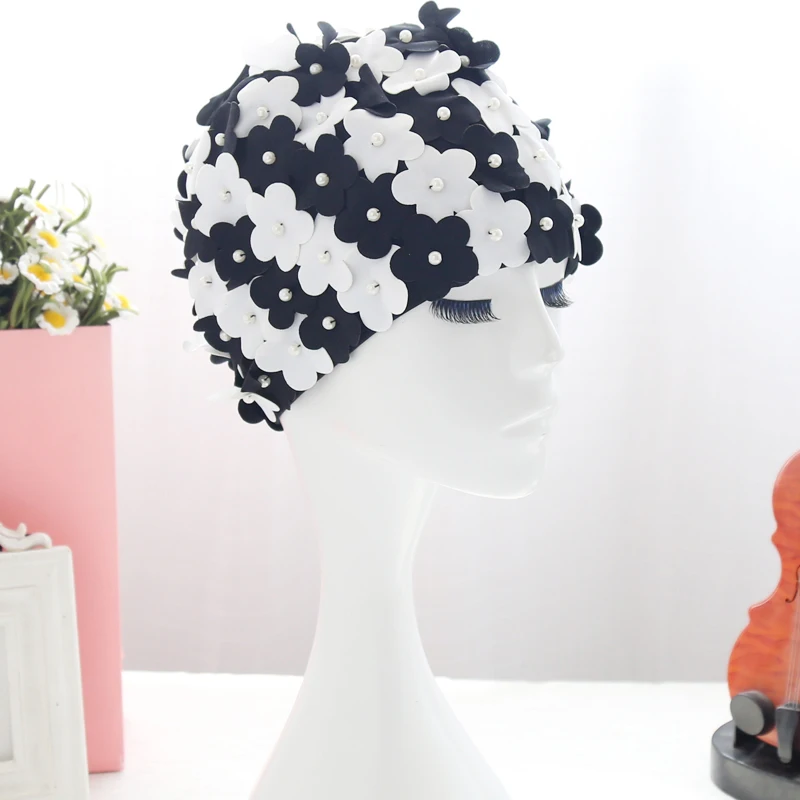 Женская силиконовая шапочка для купания Verzy водонепроницаемая с объемными