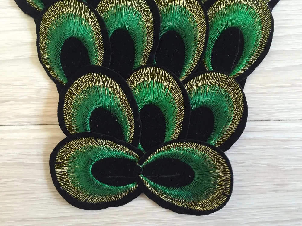 Кружевная нашивка с большими крыльями из ткани перьями павлина (пришивная)
