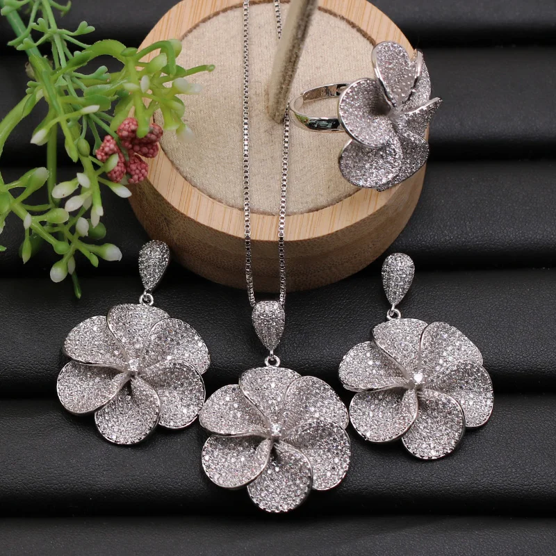 

Lanyika Jewelry Set Elegant Fleshiness Flower Micro Plated Necklace with Earrings and Ring for Engagement Trendy Gift