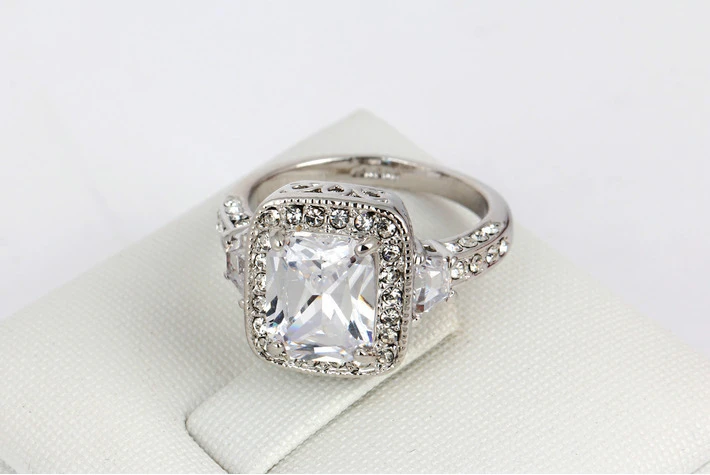 Брендовый дизайн белое золото цвет прямоугольник прозрачный кубический