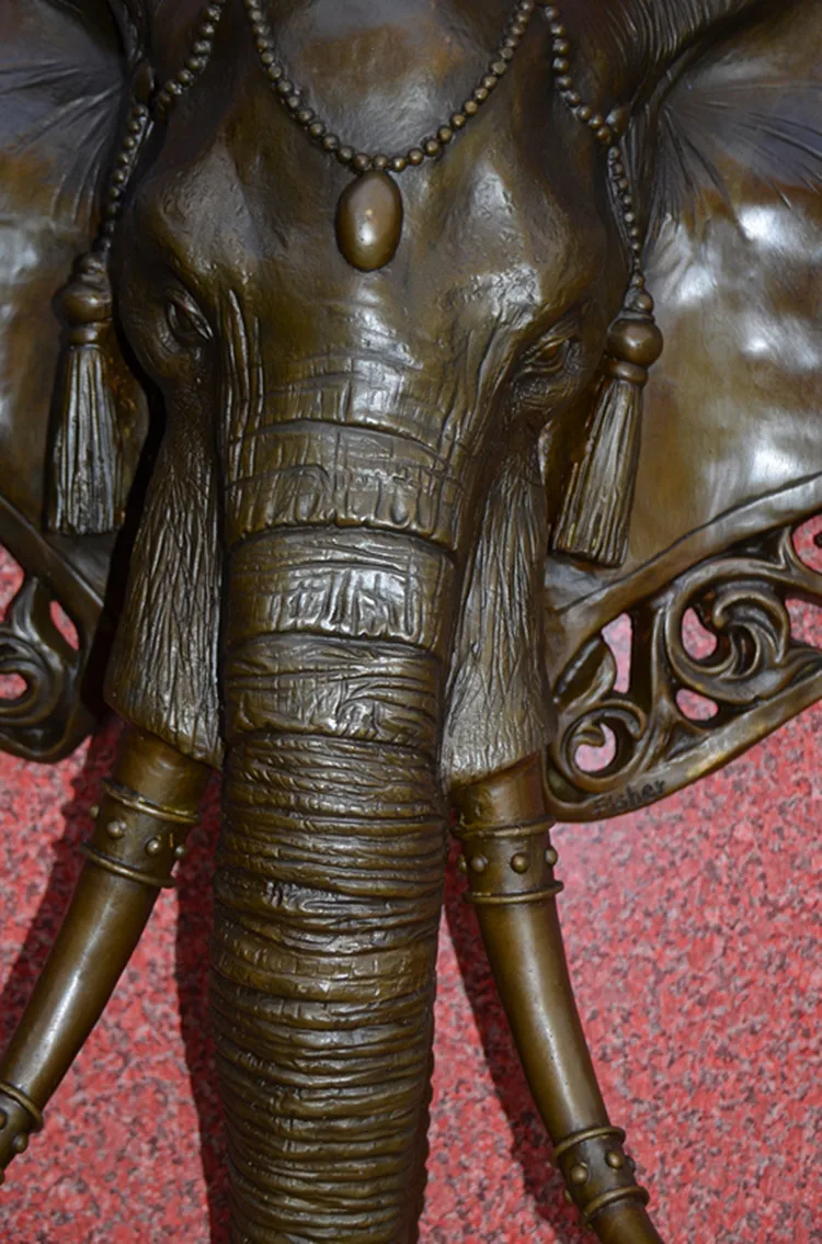 Бронзовая подвеска в виде носа слона Киргизия как настенная художественная