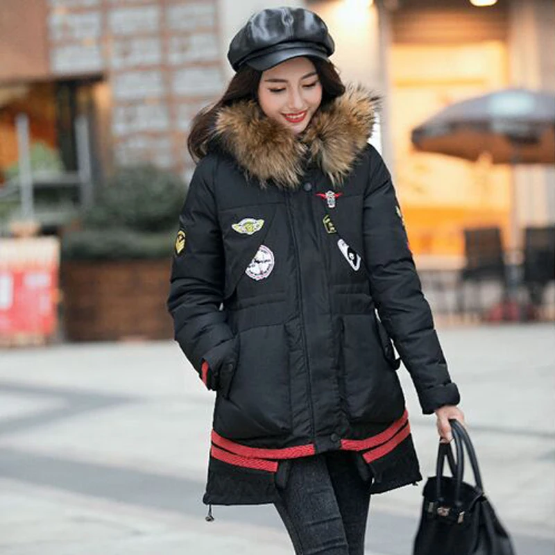 Новая зима ветровки женщины 2016 натуральный енот меховой воротник куртки с