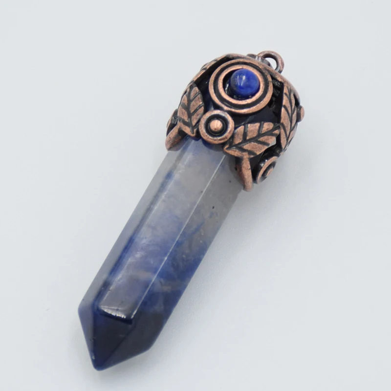 Ожерелье с подвеской в виде шестигранной стойки натуральным аметистом |