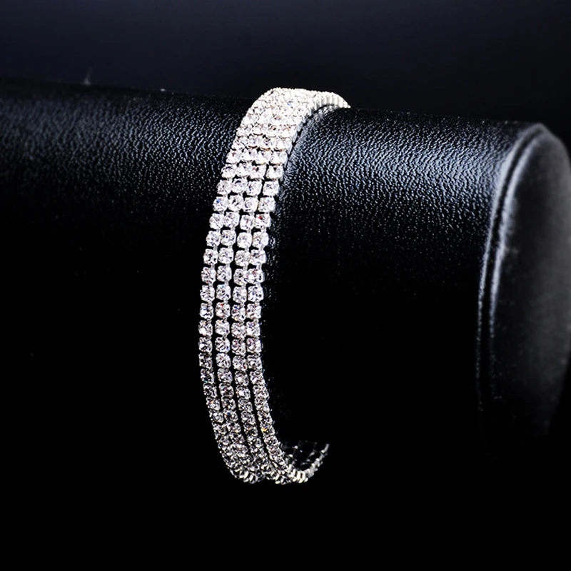 Женский браслет с камнями из фианита квадратной формы|Цепочки и браслеты| |