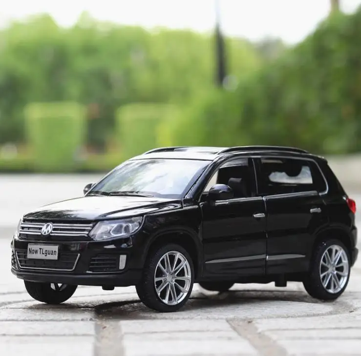 Модель Tiguan с высокой симуляцией масштаб 1:32 легкосплавный внедорожник