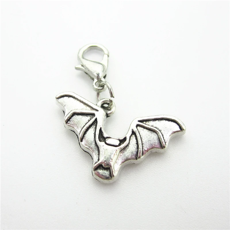 New 20pcs/lot Silver Bat Dangle Charms Lobster Clasp DIY Bracelet Necklace Pendants Jewelry Hanging |