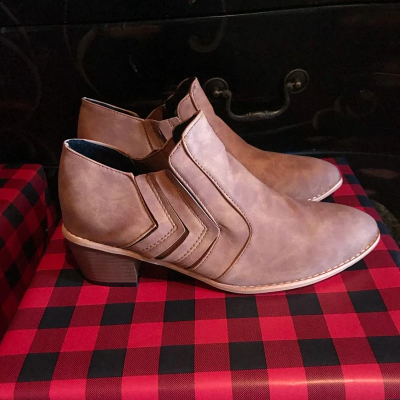 Новинка года; женские ботильоны на высоком квадратном каблуке; botas zapatos mujer; кожаная зимняя обувь в стиле ретро; Женские ботинки в ковбойском стиле; большие размеры