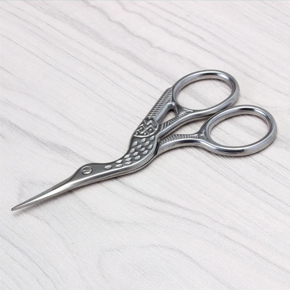 

Stainless Steel Retro Tailor Scissor Crane Shape Sewing Small Embroidery Craft CrossStitch Scissors DIY Home Tools (Golden)