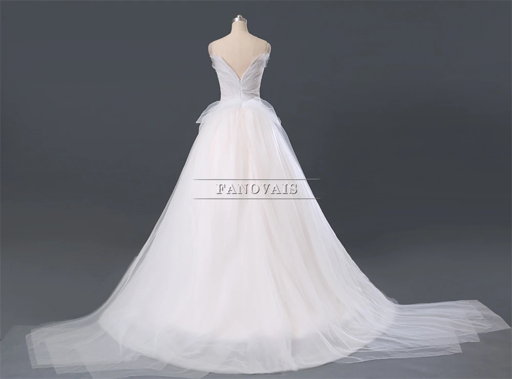 Настоящее фото роскошное бальное платье бабочка с бисером свадебное 2019 Турция