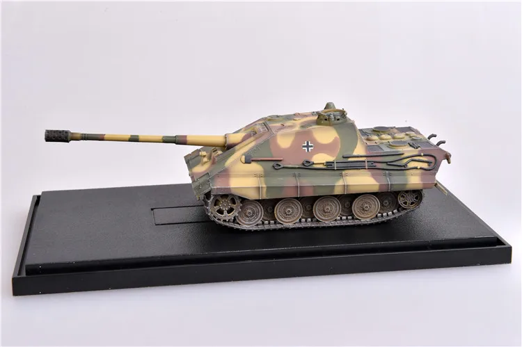 Модель в сборе модель Jagdpanther 128/L55 1/72 г. по модели| |