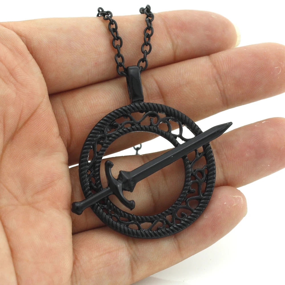Подвеска Dark Souls III Blade of the Darkmoon 3 Convention ожерелье подвеска с мечом|sword pendant|dark soulssword