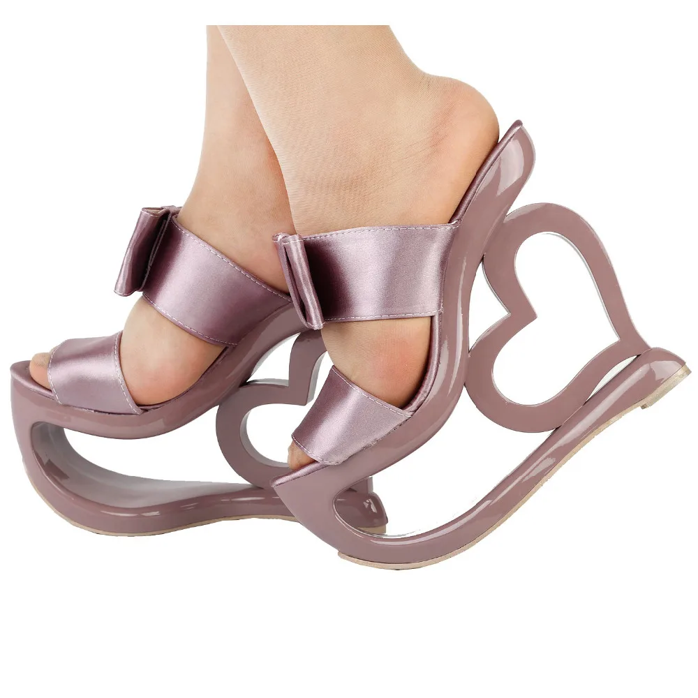 Босоножки LF40201 дымчато розовые на танкетке с бантом и сердечками свадебные