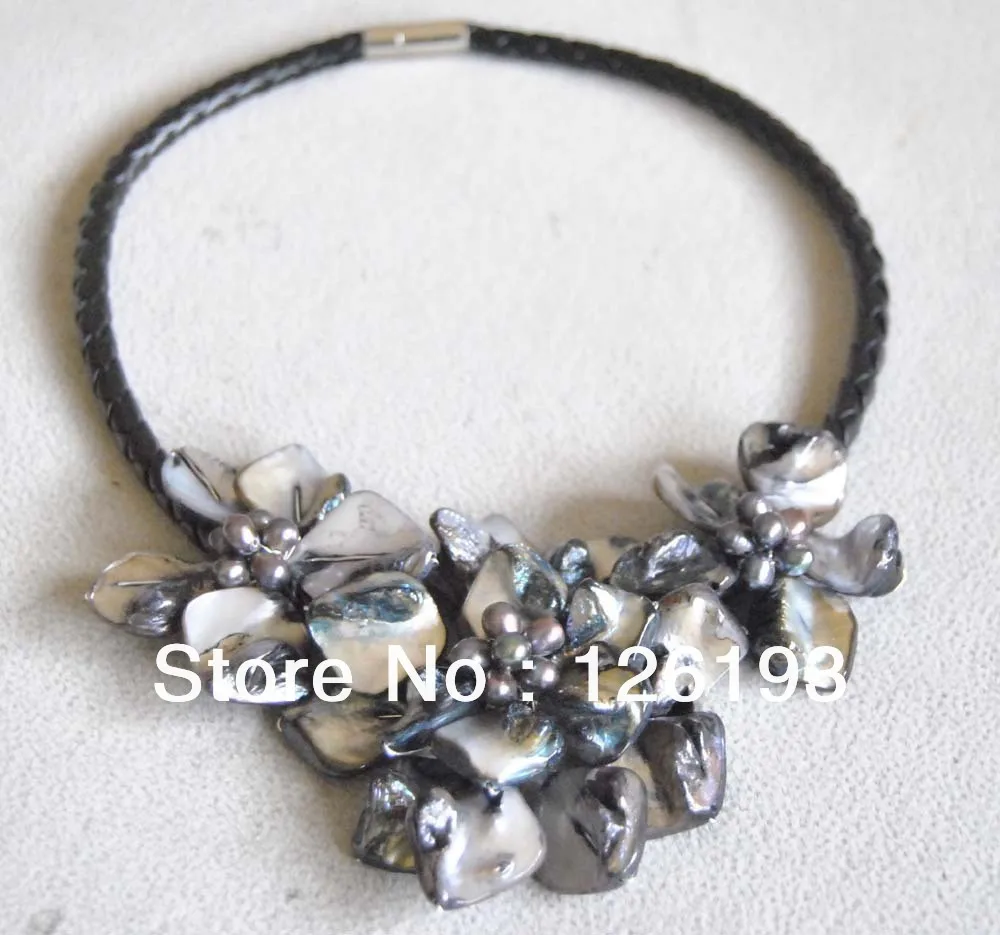 Черная Швабра оболочка и черный культивированный жемчуг три цветка нагрудник