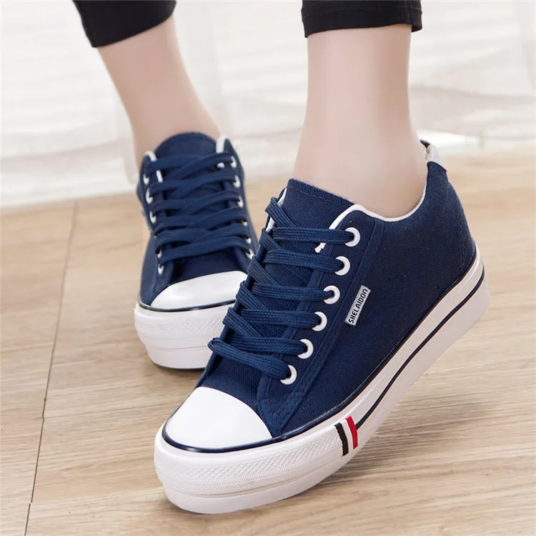 Новинка; модная женская обувь; женская повседневная обувь; удобные кроссовки на платформе со шнуровкой; обувь из джинсовой ткани на танкетке; дышащая обувь на плоской подошве