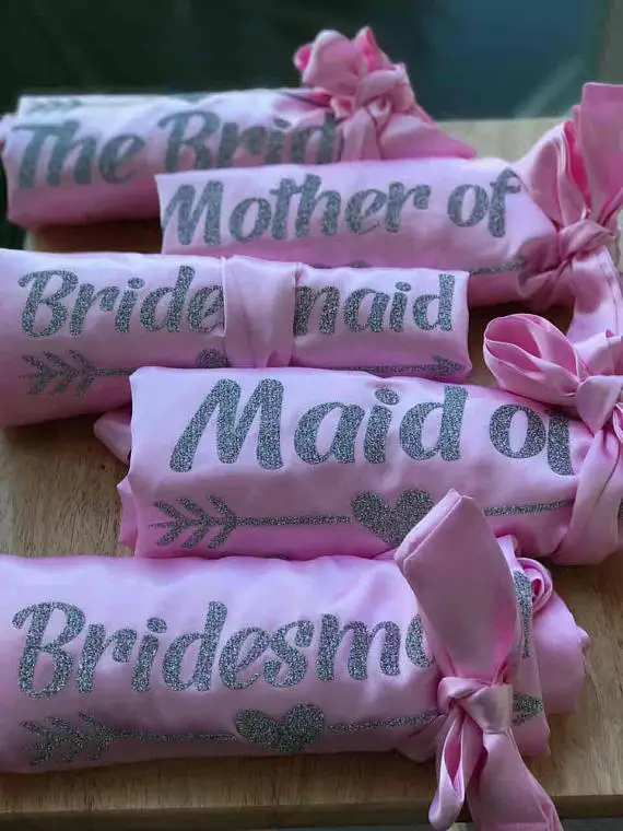 На заказ монограмма блестящая Свадебная девичник невесты атласная пижама для